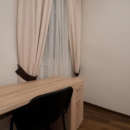 Wonderful Flat On Center