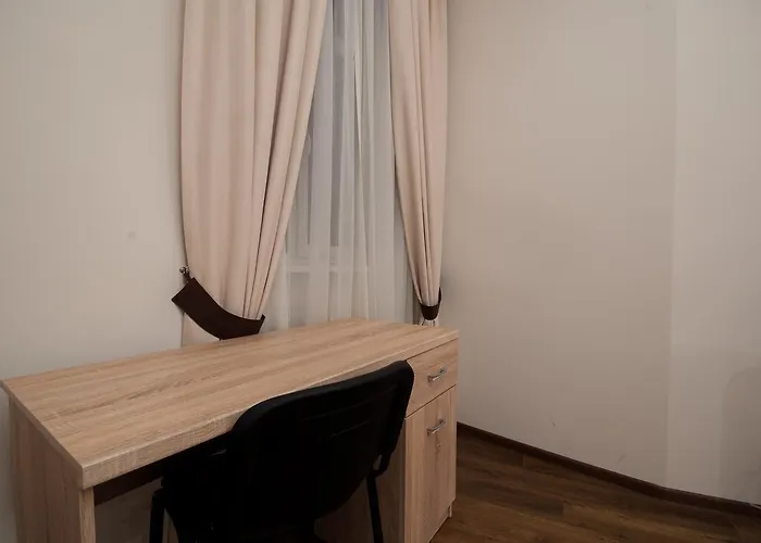 Wonderful Flat On Center